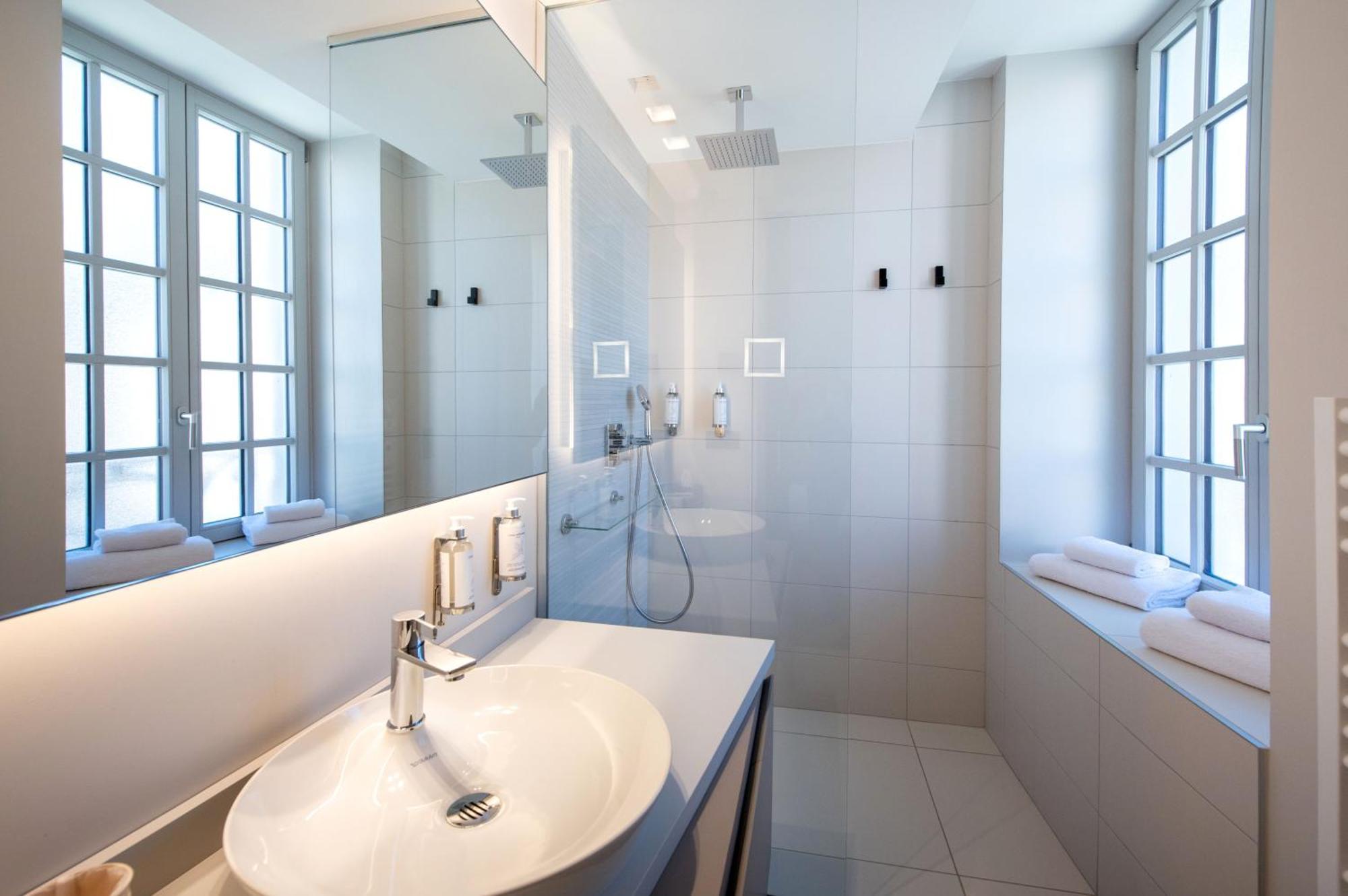 Best Western Premier Le Chapitre Hotel And Spa 勒米尔蒙 外观 照片