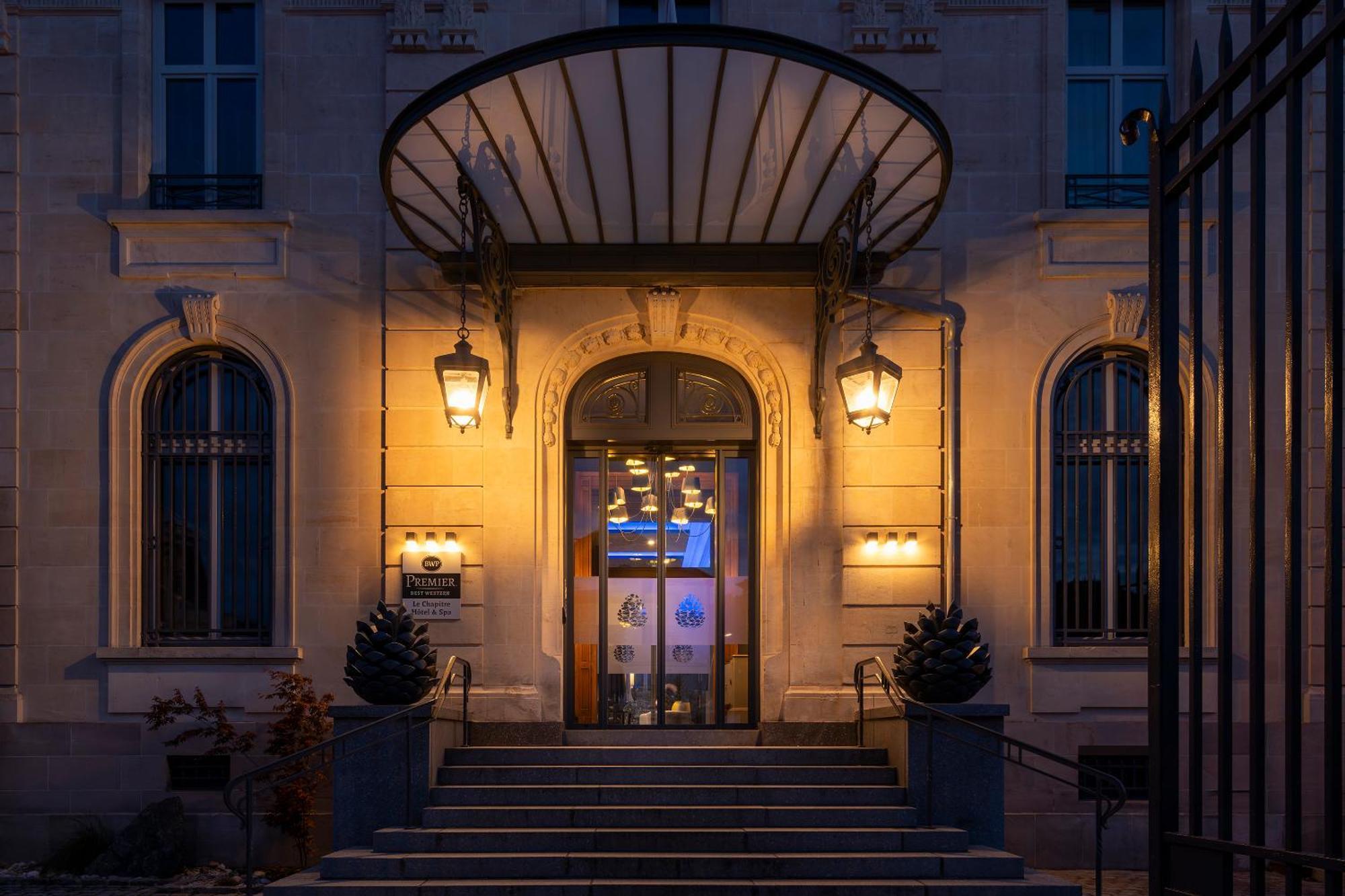 Best Western Premier Le Chapitre Hotel And Spa 勒米尔蒙 外观 照片